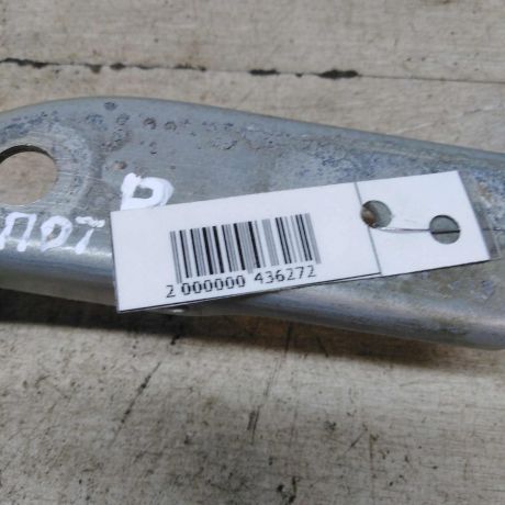 petlia-kapota-pravaia-volkswagen-polo-v-sedan-art-71819-big-2