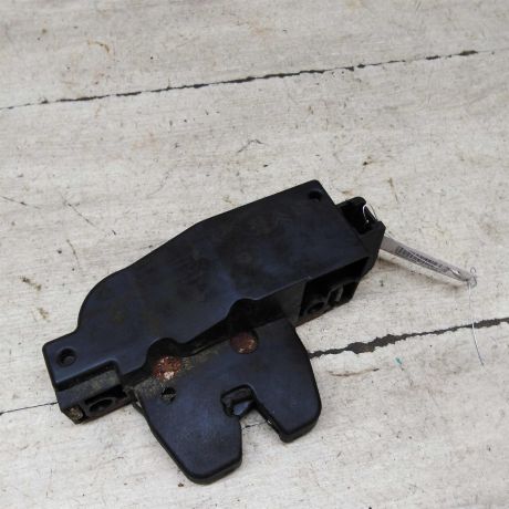 zamok-bagaznika-xetcbek-peugeot-307-do-restailing-art-71863-big-1