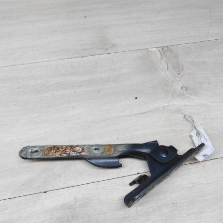 petlia-kapota-pravaia-renault-logan-1-art-73506-big-0