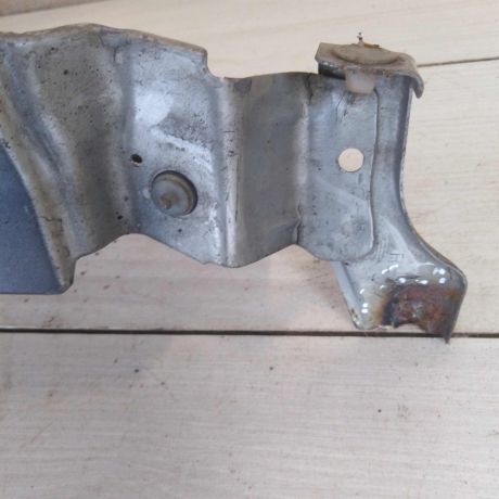 krylo-perednee-pravoe-nissan-primera-p12-defekt-art-73612-big-5