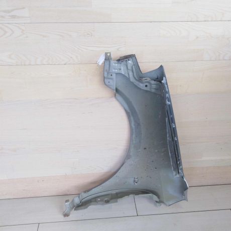 krylo-perednee-pravoe-nissan-primera-p12-defekt-art-73612-big-4
