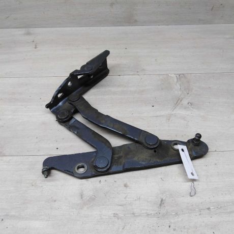 petlia-pravaia-kryski-bagaznika-nissan-primera-p12-art-73710-big-0