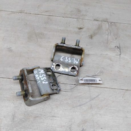 petlia-kryski-bagaznika-mitsubishi-space-star-art-73785-big-0