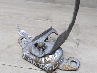 zamok-kapota-renault-duster-i-art-73882