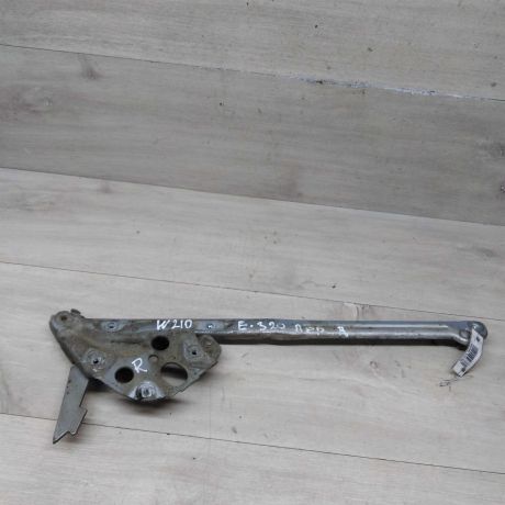 petlia-kapota-pravaia-mercedes-w210-e320-art-74127-big-0