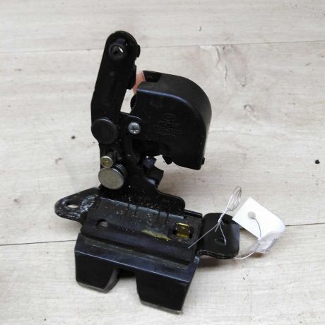 zamok-kryski-bagaznika-hyundai-santa-fe-2-art-74759-big-0