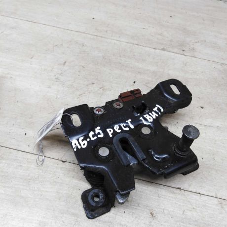 zamok-kapota-audi-a6-c5-restailing-art-75344-big-0