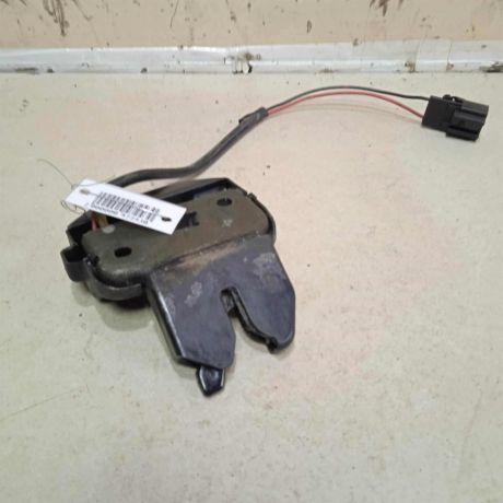 zamok-bagaznika-nissan-primera-p12-art-75882-big-2