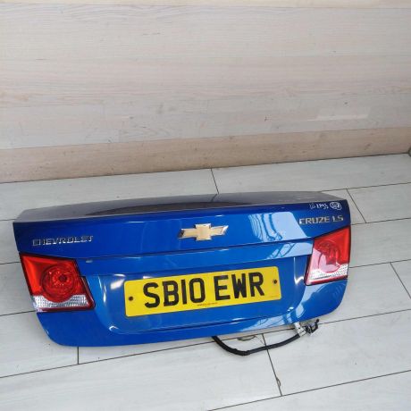 kryska-bagaznika-chevrolet-cruze-art-76626-big-0