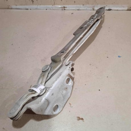 petlia-pravaia-kryski-bagaznika-audi-100-c4-audi-a6-c4-art-76759-big-3