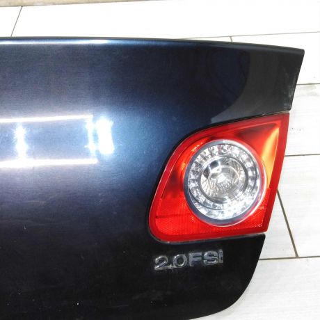 kryska-bagaznika-volkswagen-passat-b6-art-77131-big-9