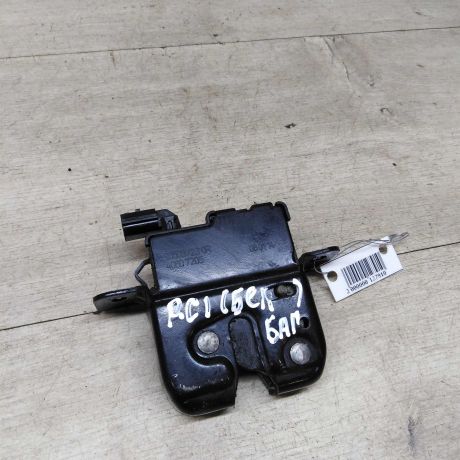 zamok-bagaznika-renault-sandero-i-art-77715-big-1