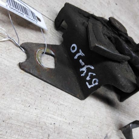 zamok-kapota-volkswagen-passat-b3-art-78216-big-1