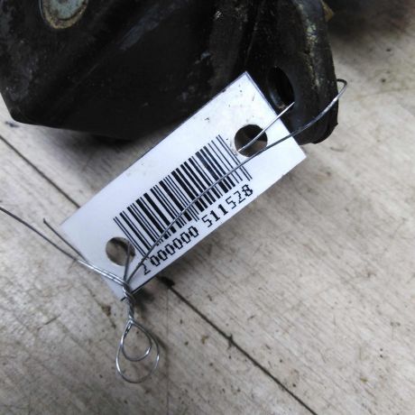 zamok-kryski-bagaznika-mazda-323-art-78694-big-4