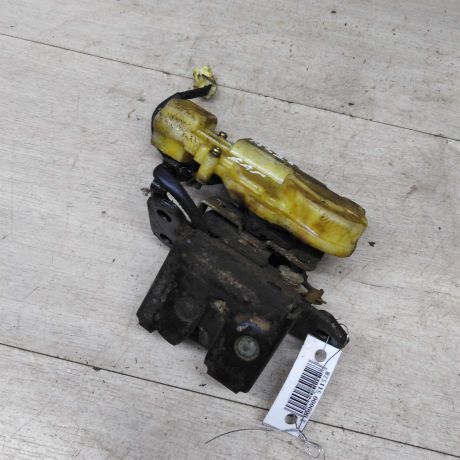 zamok-kryski-bagaznika-mazda-323-art-78694-big-3