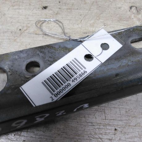 petlia-kapota-pravaia-mazda-323-art-78697-big-1