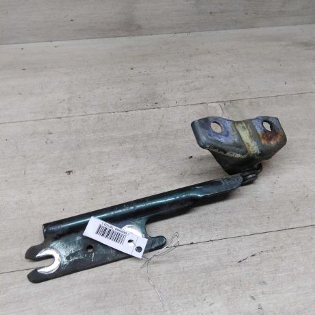 petlia-kapota-levaia-mazda-323-art-78719-big-2