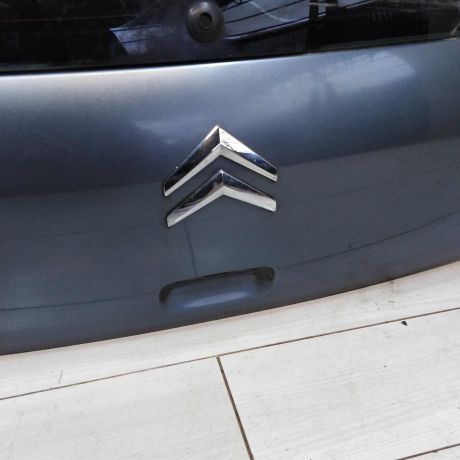 kryska-bagaznika-citroen-c4-i-pd-art-79250-big-3