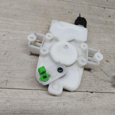motorcik-servoprivoda-zamka-bagaznika-mitsubishi-lancer-9-universal-art-79636-big-2