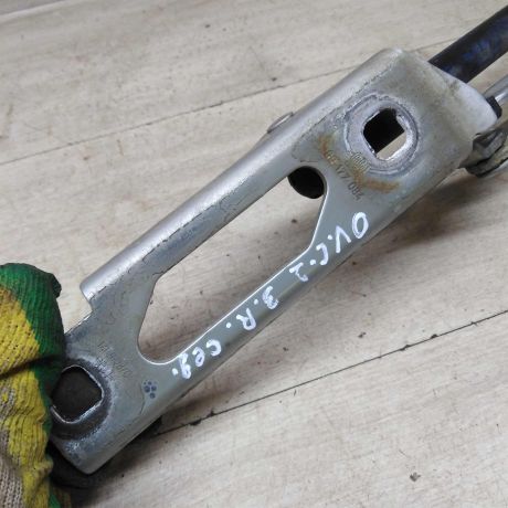 petlia-bagaznika-zadniaia-pravaia-opel-vectra-c-art-80974-big-1