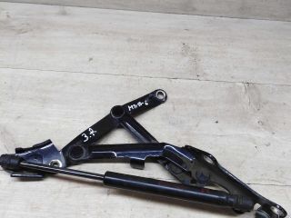 petlia-bagaznika-pravaia-mitsubishi-lancer-x-art-81184