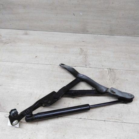 petlia-bagaznika-pravaia-mitsubishi-lancer-x-art-81184-big-1