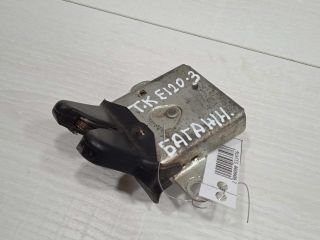 zamok-kryski-bagaznika-toyota-corolla-ix-e120-e130-art-81860