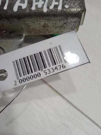 zamok-kryski-bagaznika-toyota-corolla-ix-e120-e130-art-81860-big-2