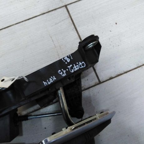 kulisa-mkpp-ford-focus-2-18i-qqdb-art-81916-big-4