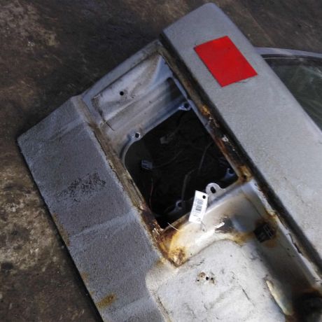 kryska-bagaznika-so-steklom-chery-amulet-art-81995-big-8