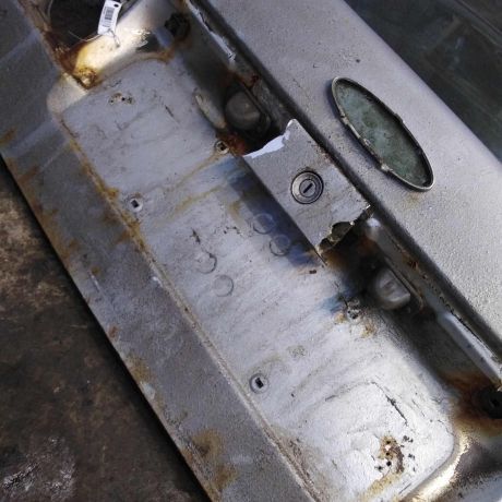 kryska-bagaznika-so-steklom-chery-amulet-art-81995-big-6