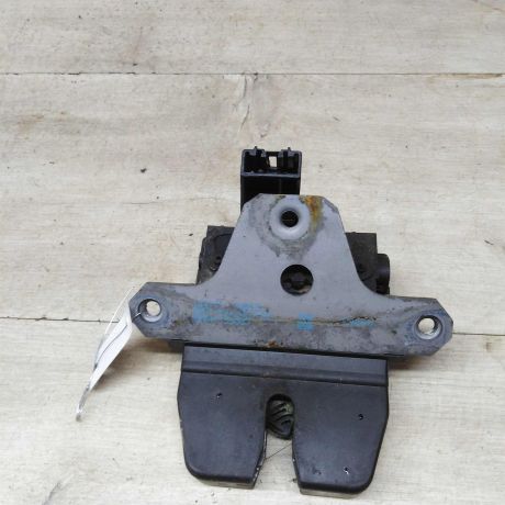 zamok-bagaznika-ford-focus-3-art-82364-big-0