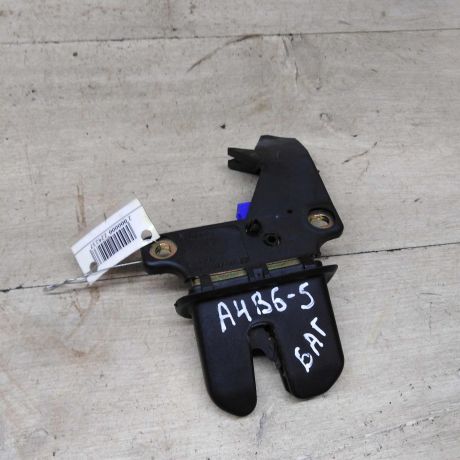 zamok-bagaznika-audi-a4-b6-art-82649-big-0