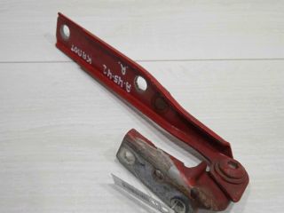 petlia-kapota-pravaia-audi-a6-c4-audi-100-c4-art-83024