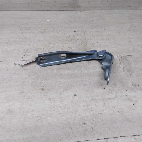 petlia-kapota-pravaia-audi-a3-8l-restailing-art-83339-big-3