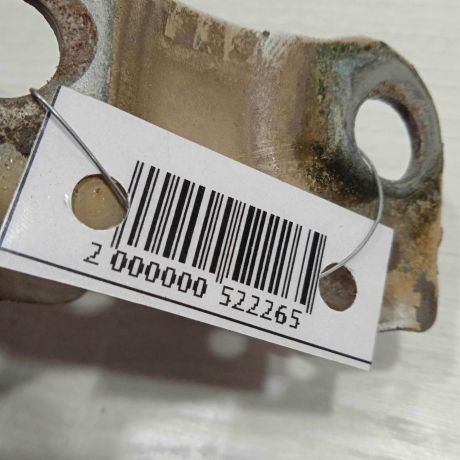 petlia-kapota-pravaia-volkswagen-golf-4-volkswagen-bora-art-83688-big-1