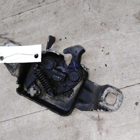 zamok-kapot-renault-logan-i-art-84213-big-2