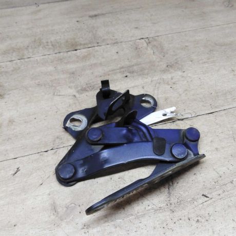 petlia-kapota-levaia-ford-galaxy-volkswagen-sharan-seat-alhambra-i-art-84420-big-1