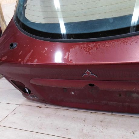 kryska-bagaznika-mitsubishi-carisma-i-18i-art-84805-big-1