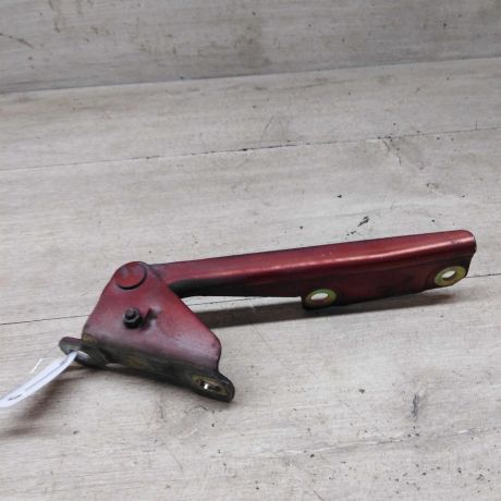 petlia-kapota-pravaia-mitsubishi-carisma-i-restailing-art-85005-big-0