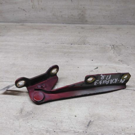 petlia-kapota-pravaia-mitsubishi-carisma-i-restailing-art-85005-big-2