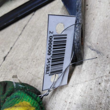 petlia-kryski-bagaznika-pravaia-mazda-3-bk-art-85415-big-2