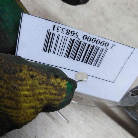 petlia-kapota-pravaia-kia-carens-i-rs-art-86841-big-2