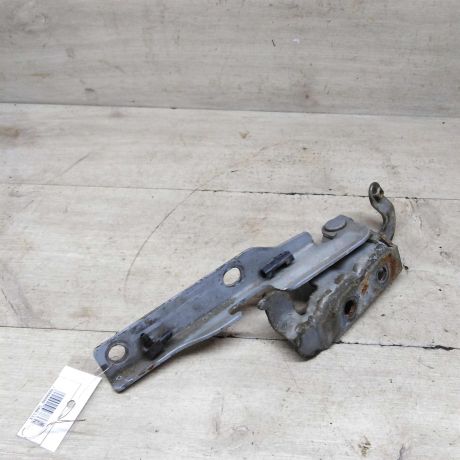 petlia-kapota-pravaia-kia-carens-i-rs-art-86841-big-1