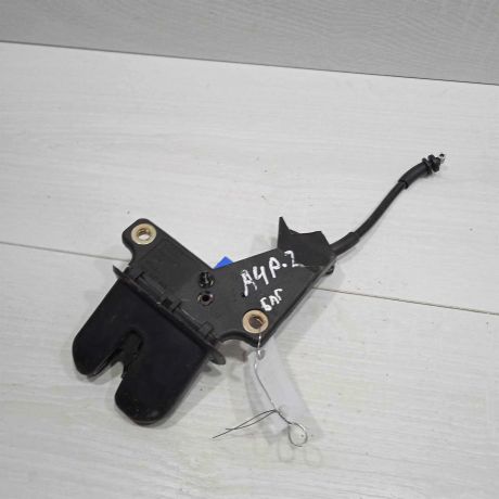 zamok-bagaznika-audi-a4-b6-art-87635-big-4