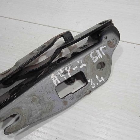 petlia-bagaznika-zadniaia-levaia-sedan-audi-a4-b6-art-87742-big-1