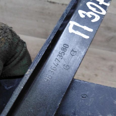 petlia-kapota-levaia-peugeot-307-art-88169-big-3