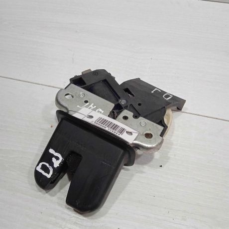 zamok-bagaznika-volkswagen-jetta-5-art-88199-big-4