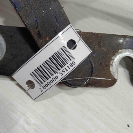 petlia-kryski-bagaznika-pravaia-volkswagen-jetta-5-art-88241-big-3