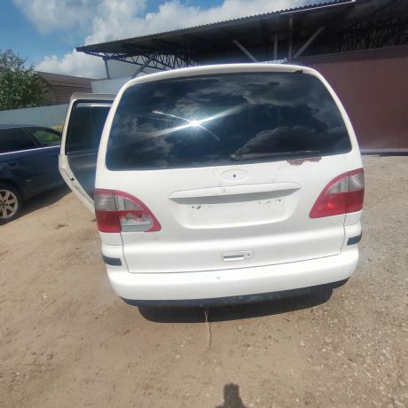 kryska-bagaznika-dver-ford-galaxy-art-88958-big-5